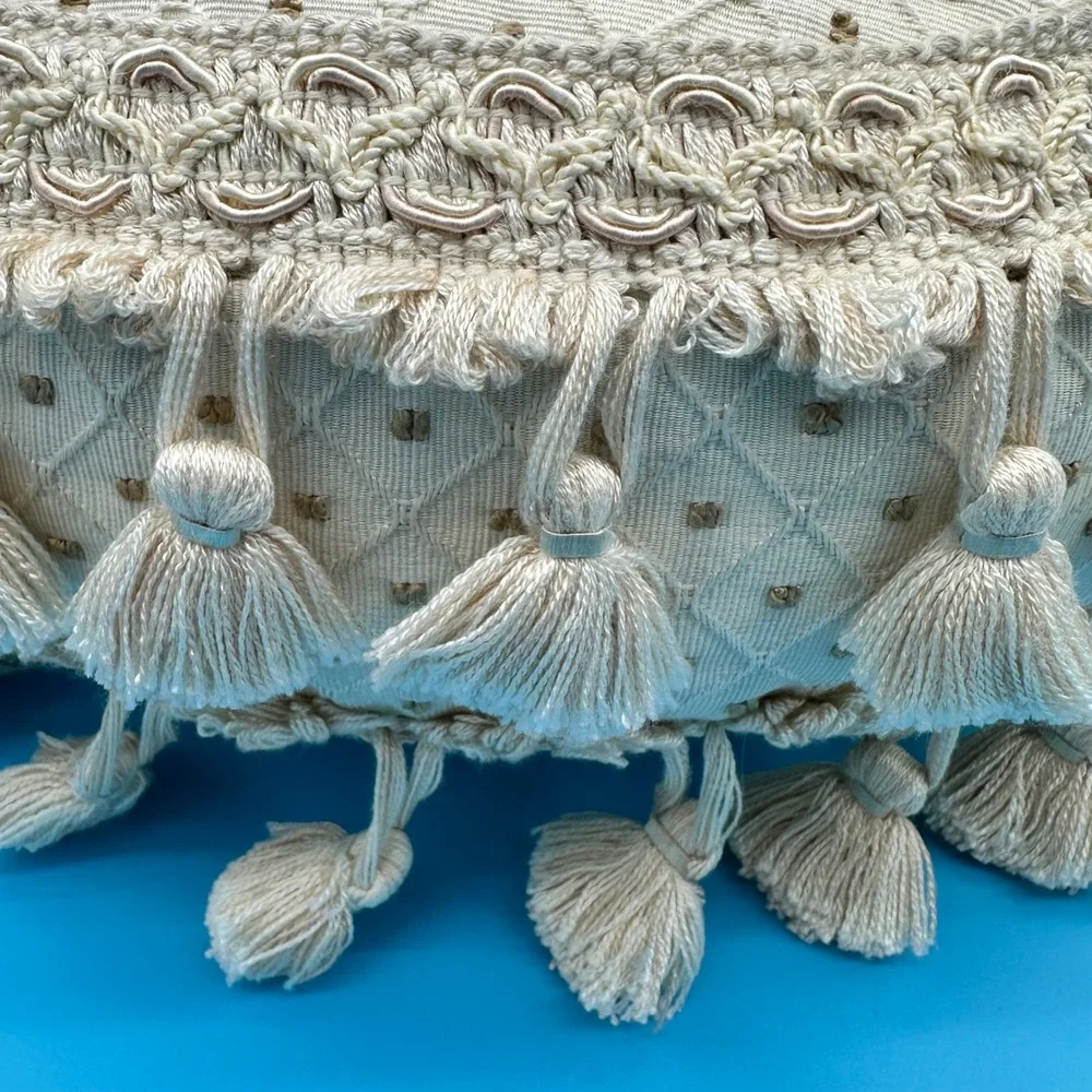 Round Decorative Throw Pillow Tufted Tassels Plaid Textured‎ Accent